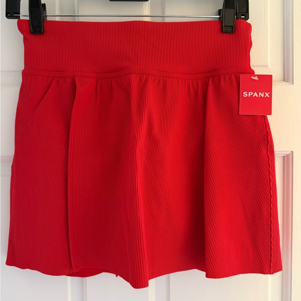 Spanx Women's Red Skirt NWT